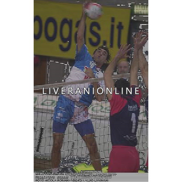MAXICONO PARMA VOLLEY 2000/2001 NELLA FOTO AIELLO FOTO NICOLA ROMANI-AGENZIA ALDO LIVERANI