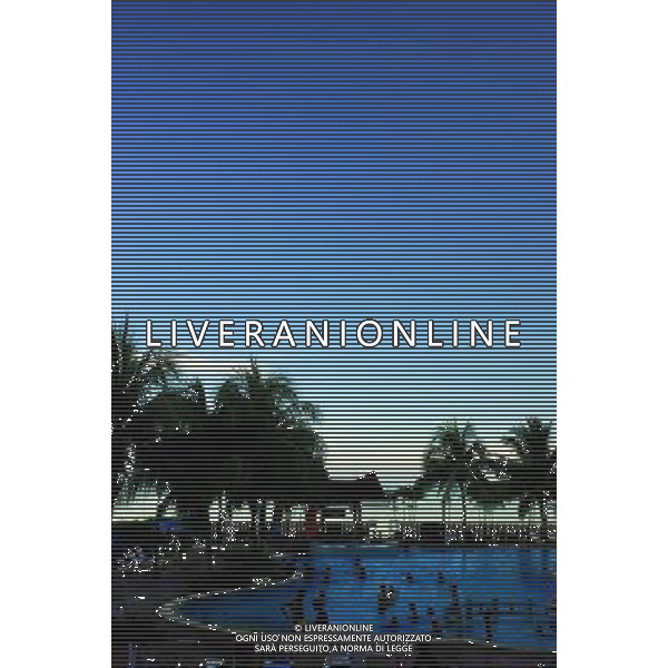 AGENZIA ALDO LIVERANI S A S 2006 NELLA FOTO Crown Jewel Hotel\'s Pool Side, Pulau Penang AGENZIA ALDO LIVERANI