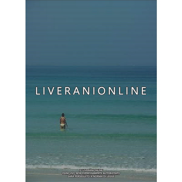 ARCHIVIO ALDO LIVERANI S A S NELLA FOTO SPIAGGIA TROPICALE AGENZIA ALDO LIVERANI