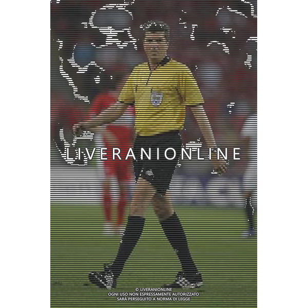 10-5-06 EINDHOVEN FINALE COPPA UEFA 2006 NELLA FOTO: arbitro fandel herbert PH: LUZZANI/LIVERANI