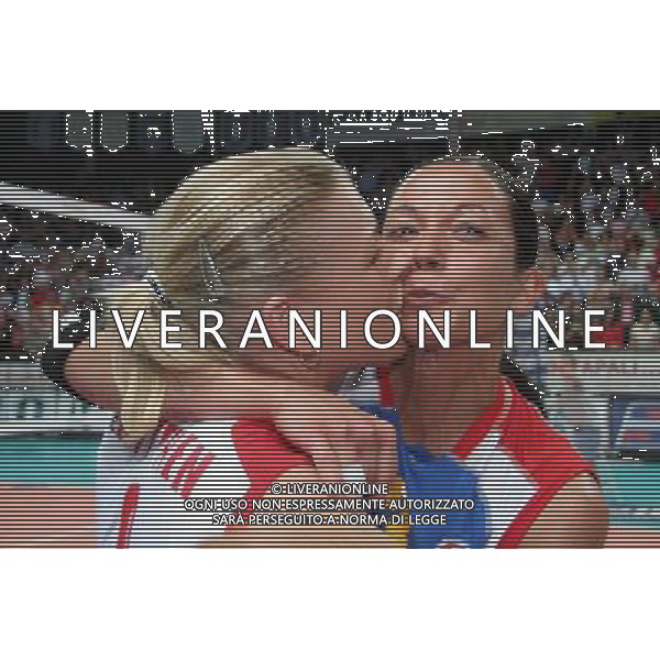 BERGAMO 10/05/2006 FOPPA PEDRETTI-MONTE SCHIAVO FINALE SCUDETTO PALLAVOLO FEMMINILE NELLA FOTO LEHTONEN-CROCE AGENZIA ALDO LIVERANI