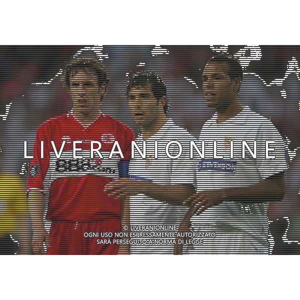 Eindhoven 10-05-2006 Finale Cppa UEFA 2005/06 stadio PSV Middlesbrough-Siviglia 0:4 nella foto southgate, maresca e luis fabiano ph marco luzzani/ag aldo liverani s.a.s.