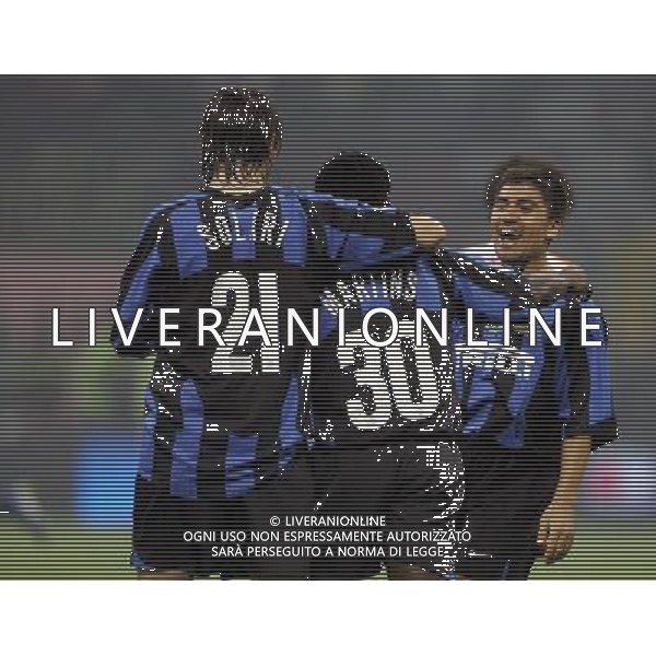 Milano 11/05/2006 finale coppa italia tim cup 2005/06 inter-roma nella foto martins esulta dopo il gol con pizarro e solari ph marco luzzani/ag aldo liverani s.a.s.