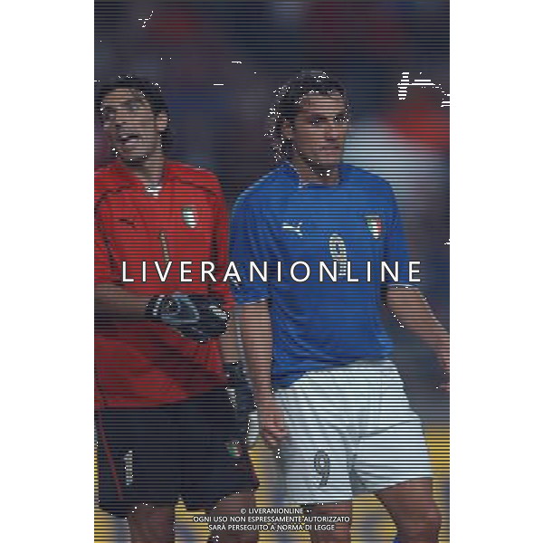 Stoccarda (ger) 20-08-03 Amichevole Germania - Italia Nazionale Calcio nella foto Buffon Gianluigi e Vieri Christian* foto marco luzzani/Ag. Aldo Liverani s.a.s.