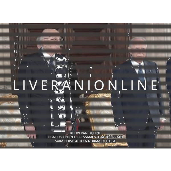 ROMA, 15 MAGGIO 2006 QUIRINALE INSEDIAMENTO DEL PRESIDENTE DELLA REPUBBLICA GIORGIO NAPOLITANO NELLA FOTO IL PRESIDENTE DELLA REPUBBLICA GIORGIO NAPOLITANO E IL PRESIDENTE USCENTE CARLO AZEGLIO CIAMPI FOTO AG ALDO LIVERANI