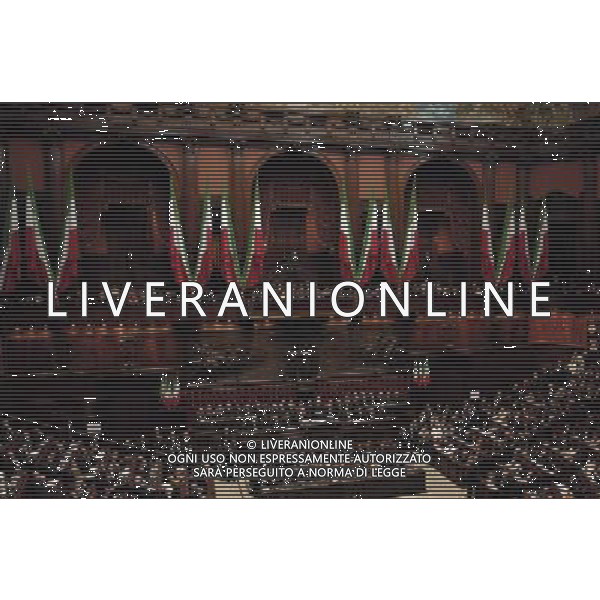 ROMA, 15 MAGGIO 2006 SEDUTA COMUNE CAMERA E SENATO CON I RAPPRESENTANTI DELLE REGIONI PER IL GIURAMENTO DEL PRESIDENTE DELLA REPUBBLICA GIORGIO NAPOLITANO NELLA FOTO L\'AULA DELLA CAMERA CON BANDIERE E DRAPPI TRICOLORE FOTO AG ALDO LIVERANI
