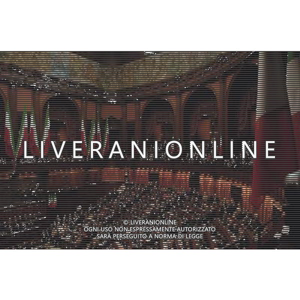 ROMA, 15 MAGGIO 2006 SEDUTA COMUNE CAMERA E SENATO CON I RAPPRESENTANTI DELLE REGIONI PER IL GIURAMENTO DEL PRESIDENTE DELLA REPUBBLICA GIORGIO NAPOLITANO NELLA FOTO L\'AULA DELLA CAMERA CON BANDIERE E DRAPPI TRICOLORE FOTO AG ALDO LIVERANI