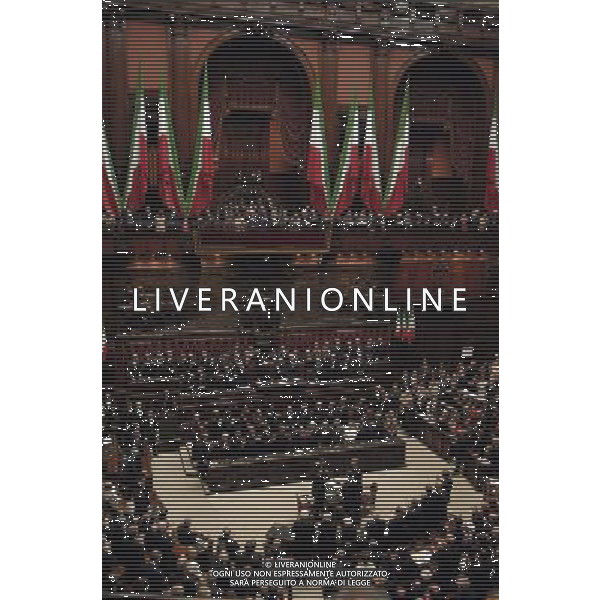 ROMA, 15 MAGGIO 2006 SEDUTA COMUNE CAMERA E SENATO CON I RAPPRESENTANTI DELLE REGIONI PER IL GIURAMENTO DEL PRESIDENTE DELLA REPUBBLICA GIORGIO NAPOLITANO NELLA FOTO L\'AULA DELLA CAMERA CON BANDIERE E DRAPPI TRICOLORE FOTO AG ALDO LIVERANI