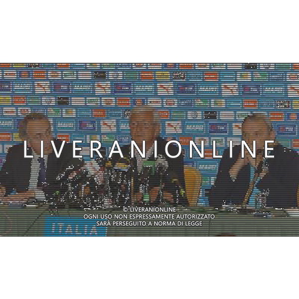Roma (Park Hotel Parco dei Principi) 15/05/2006 Conferenza stampa del commissario Tecnico Marcello Lippi per le convocazioni per Germania 2006 - nella foto: da sx Giancarlo ABETE Marcello LIPPI e Gigi RIVA Ph Corradetti/Ag. Aldo Liverani
