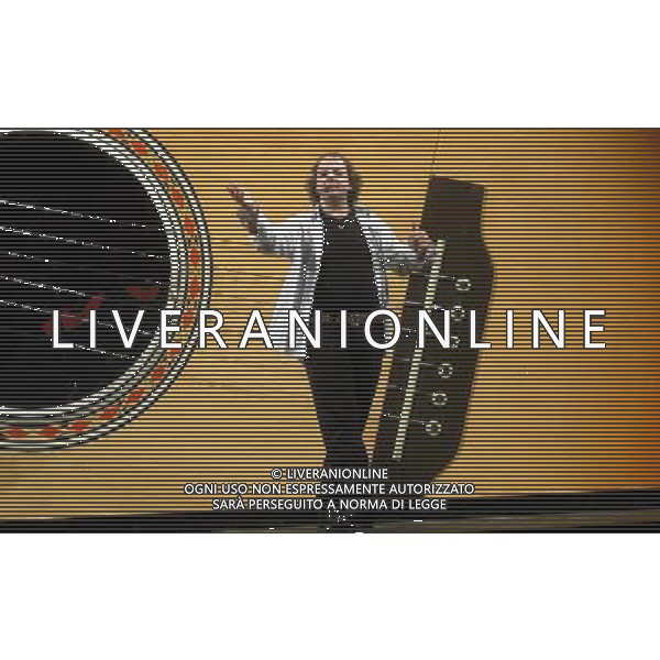 MILANO 16-5-06 TEATRO CIAK SPETTACOLO DI DADO \'SUONO, CANTO, RECITO... E BALLICCHIO\' NELLA FOTO : DADO PH: CAPRA/LIVERANI