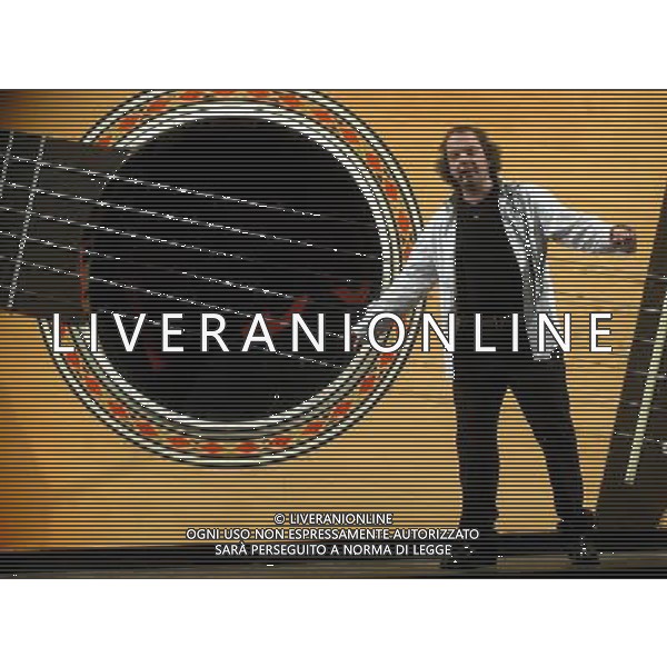 MILANO 16-5-06 TEATRO CIAK SPETTACOLO DI DADO \'SUONO, CANTO, RECITO... E BALLICCHIO\' NELLA FOTO : DADO PH: CAPRA/LIVERANI