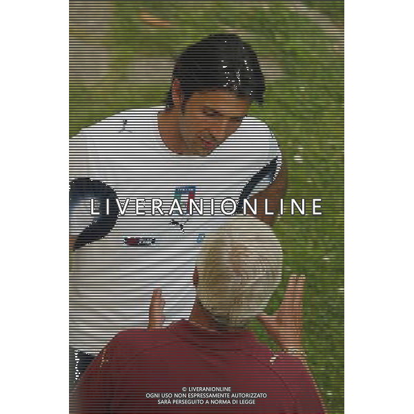Coverciano (Fi) 23/05/2006 Allenamento nazionale italiana (secondo giorno) nella foto gianluigi buffon con marcello lippi ph gianni nucci/ag. aldo liverani