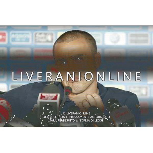 Coverciano (Fi) 24/05/2006 allenamento della Nazionale Italiana di Calcio in ritiro nella foto Fabio Cannavaro in conferenza Stampa ph gianni nucci/ag. aldo liverani