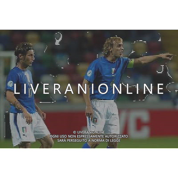 ITALIA - DANIMARCA EUROPEI UNDER 21 AVEIDO - PORTOGALLO 24/05//2006 NELLA FOTO: PASQUALE FOGGIA CON MARCO DONADEL PH BELLINI/AG. ALDO LIVERANI