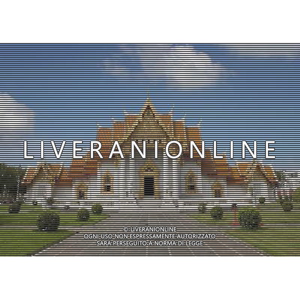 ARCHIVIO ALDO LIVERANI S A S NELLA FOTO Marble Temple - Bangkok AGENZIA ALDO LIVERANI