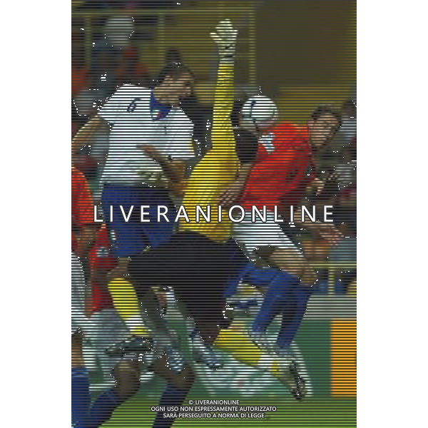 ITALIA - OLANDA EUROPEI UNDER 21 29/05/2006 AVEIRO PORTOGALLO NELLA FOTO: GIORGIO CHIELLINI-VERMEER-SCHAARS PH BELLINI/AG. ALDO LIVERANI