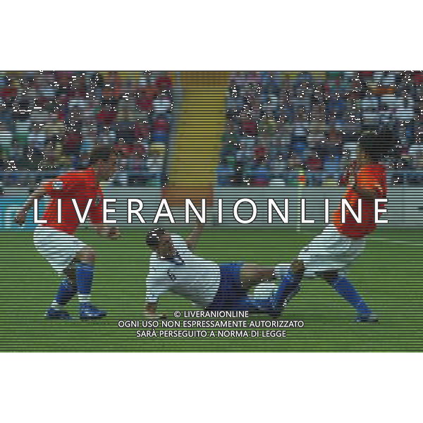 ITALIA - OLANDA EUROPEI UNDER 21 29/05/2006 AVEIRO PORTOGALLO NELLA FOTO: HOFS - GIORGIO CHIELLINI - EMANUELSON PH BELLINI/AG. ALDO LIVERANI