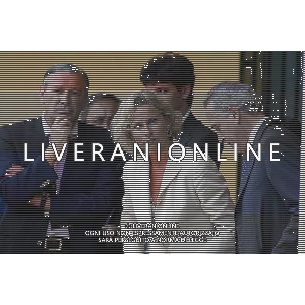 Ritiro della Nazionale Italiana a Coverciano 30/05/2006 nella foto il nuovo ministro dello sport Giovanna Melandri con Gigi Riva e Giancarlo Abete ph gianni nucci/ag. aldo liverani