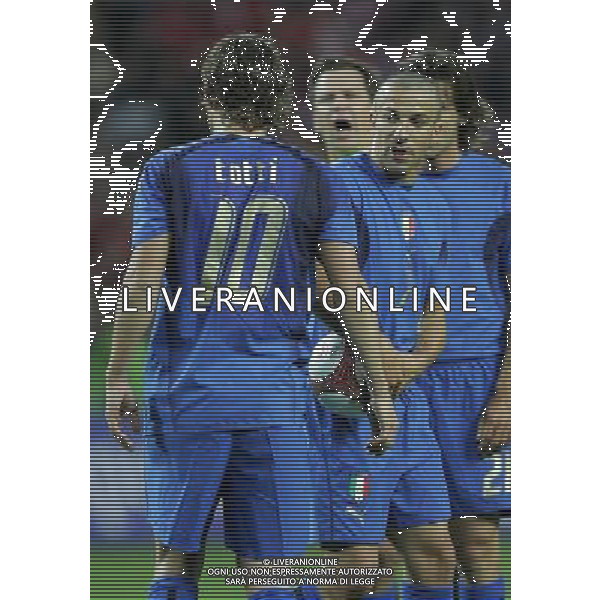 Ginevra 31/05/2006 Svizzera-Italia nella foto: Totti - del piero foto Luzzani/Ag.aldo Liverani