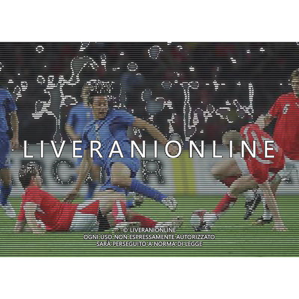 Ginevra 31/05/2006 Svizzera-Italia nella foto: luca toni e senderos foto Luzzani/Ag.aldo Liverani