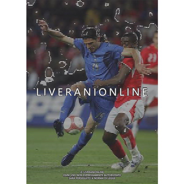 Ginevra 31/05/2006 Svizzera-Italia nella foto: iaquinta e djorou foto Luzzani/Ag.aldo Liverani