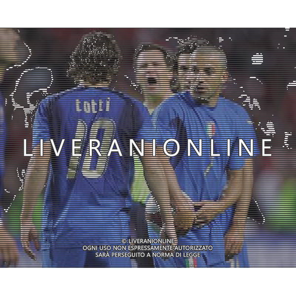 Ginevra (CH) 31-05-2006 svizzera-italia 1:1 nella foto totti e del piero ph marco luzzani/ag aldo liverani s.a.s.