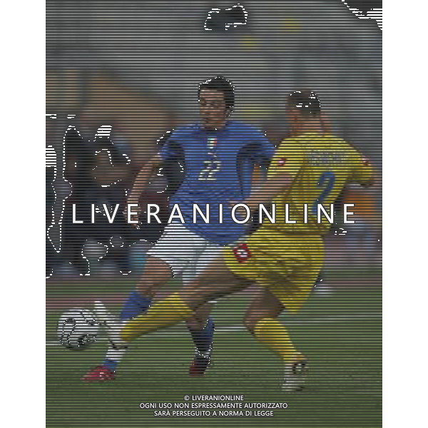 LOSANNA 2 GIUGNO 2006 ITALIA - UCRAINA AMICHEVOLE NELLA FOTO: oddo e nesmachny FOTO LUZZANI / AG. ALDO LIVERANI