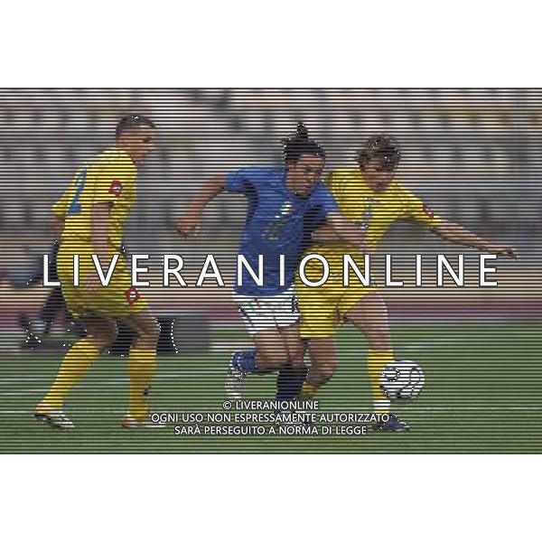 LOSANNA 2 GIUGNO 2006 ITALIA - UCRAINA AMICHEVOLE NELLA FOTO: camoranesi rotan e nesmachny FOTO LUZZANI / AG. ALDO LIVERANI