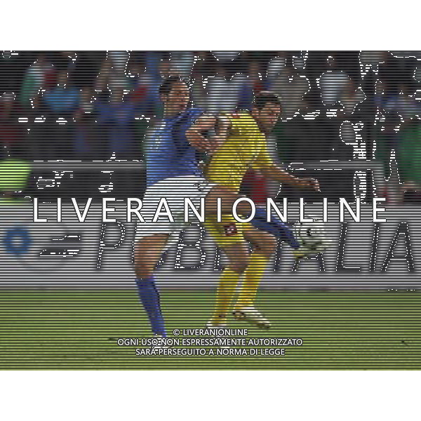 Losanna (CH) 02/06/2006 italia-ucraina 0:0 nella foto materazzi e gusiev ph marco luzzani/ag aldo liverani s.a.s.
