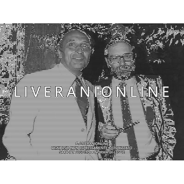 Lo scrittore Enzo Siciliano con Umberto Eco nel 1981 \'Premio Strega\' ph archivio giovanni liverani/ag. aldo liverani