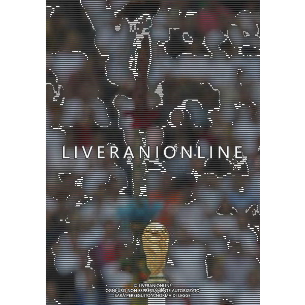 Monaco 09/06/2006 Cerimonia inaugurale dei Mondiali di calcio Germania 2006 nella foto La Coppa del Mondo ph luzzani/ag. aldo liverani