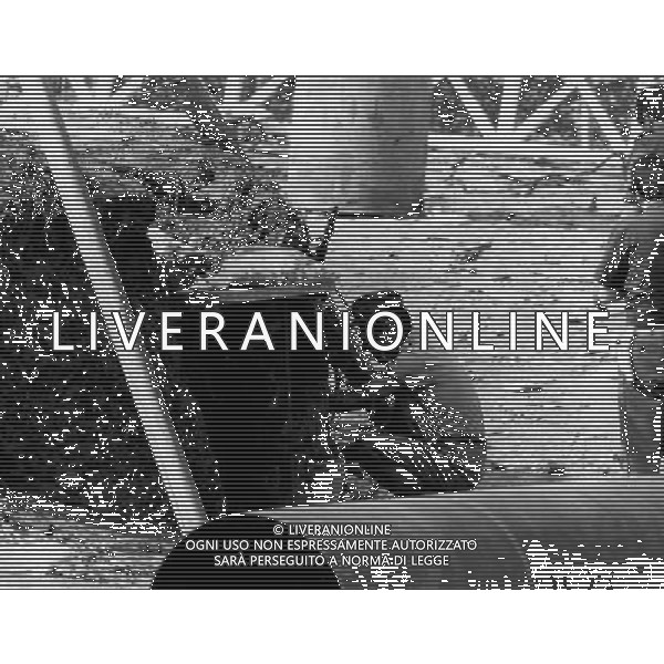 Alfredino Rampi caduto in un pozzo artesiano nelle campagna di vermicino (Frascati) il 10/06/1981 nella foto la geosonda con gli uomini al lavoro sul luogo dell\'accaduto per cercare di recuperare il Bambino ph archivio giovanni liverani/ag. Aldo Liverani