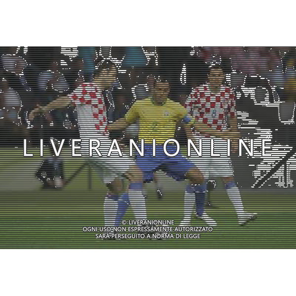 Berlino (ger) 13-06-2006 World Cup Germany 2006 brasile-croazia 1 : 0 nella foto cafu\' e babic ph marco luzzani/ag aldo liverani s.a.s.