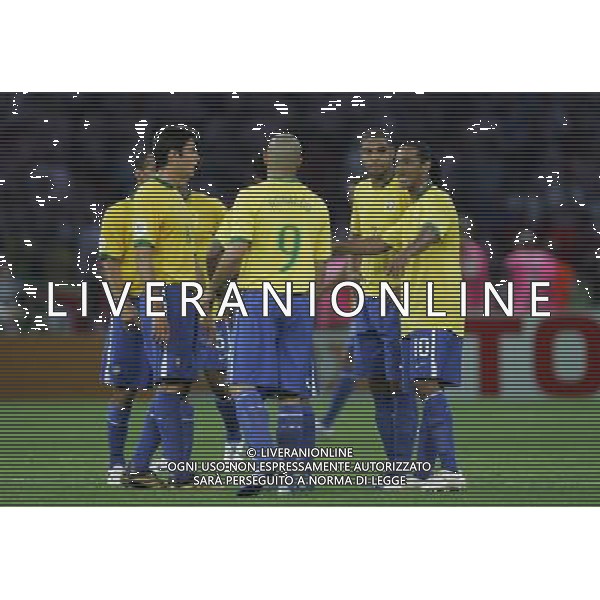 Berlino (ger) 13-06-2006 World Cup Germany 2006 brasile-croazia 1 : 0 nella foto ronaldinho parla con i compagni ph marco luzzani/ag aldo liverani s.a.s.