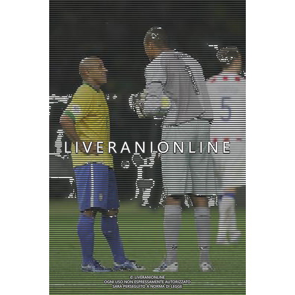 Berlino (ger) 13-06-2006 World Cup Germany 2006 brasile-croazia 1 : 0 nella foto cafu\' e roberto carlos ph marco luzzani/ag aldo liverani s.a.s.