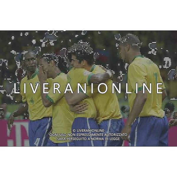 Berlino (ger) 13-06-2006 World Cup Germany 2006 brasile-croazia 1 : 0 nella foto kaka esulta con i compagni dopo il gol ph marco luzzani/ag aldo liverani s.a.s.