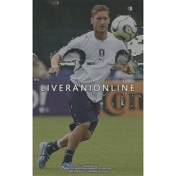 Duisburg 14 giugno 2006 Allenamento della nazionale italiana presso il centro sportivo MSV Duisburg nella foto: Totti Francesco foto Andry / Ag. Aldo Liverani