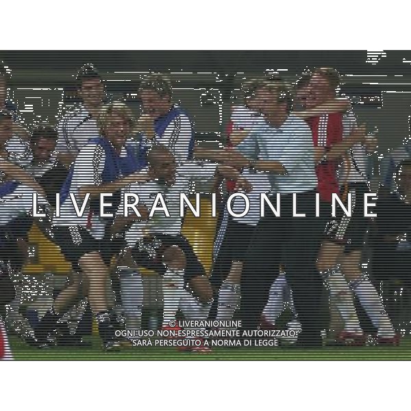 Germani - Polonia Mondiali Germania FIFA World Cup 14/06/2006 nella foto esultanza di JŸrgen KLINSMANN con i giocatori copyright by firo sportphoto/Ag. Aldo Liverani Only Italy