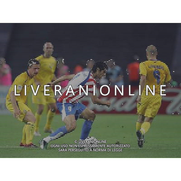 germania mondiali 2006 svezia-paraguay nella foto:santa cruz e ljungberg ph luzzani/ag aldo liverani 