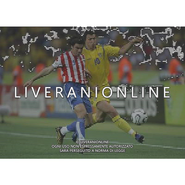 germania mondiali 2006 svezia-paraguay nella foto:ibrahimovic e caceres ph luzzani/ag aldo liverani 