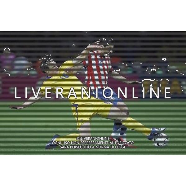 germania mondiali 2006 svezia-paraguay nella foto:kallstrom e acuna ph luzzani/ag aldo liverani 