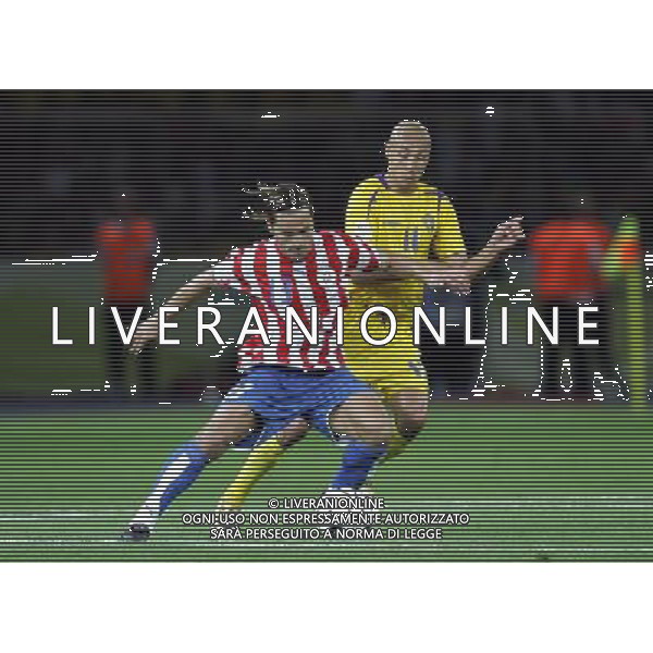 Berlino 1/06/2006 World Cup Germany 2006 svezia-paraguay nella foto paredes e larsson ph marco luzzani/aga aldo liverani s.a.s.