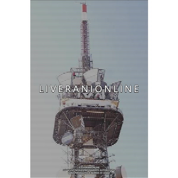 I RIPETITORI DELLA SEDE RAI DI MILANO CORSO SEMPIONE PH AGENZIA ALDO LIVERANI