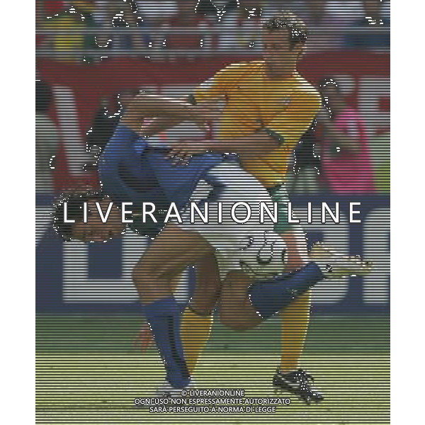 Italia - Australia mondiali Germania 26/06/2006 nella foto luca toni e neill ph luzzani/ag. aldo liverani