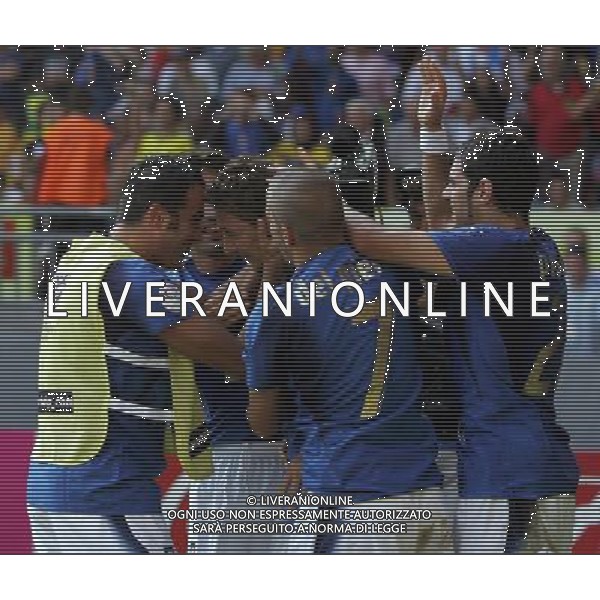 Italia - Australia mondiali Germania 26/06/2006 nella foto esultanza dopo il gol su rigore di francesco totti festeggiato dai compagni ph luzzani/ag. aldo liverani