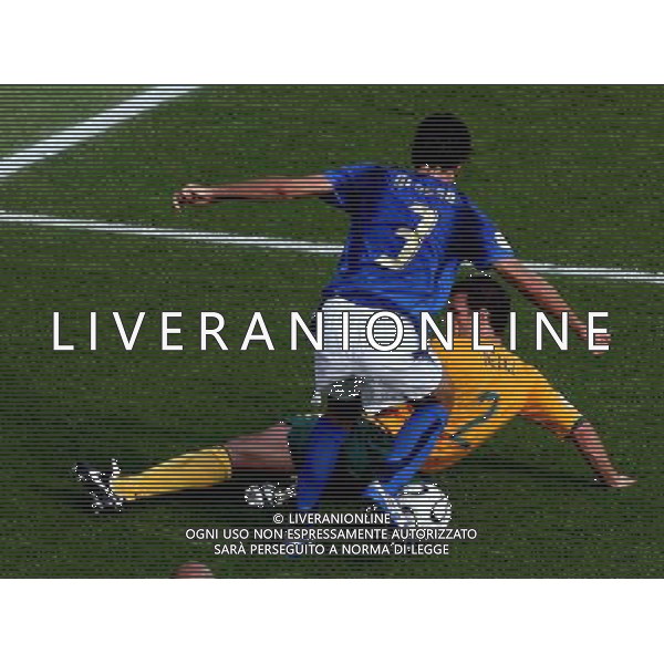 ITALIA-AUSTRALIA CAMPIONATO DEL MONDO GERMANIA 2006 26/06/2006 NELLA FOTO FALLO DEL RIGORE ASSEGNATO ALL ITALIA SU FABIO GROSSO FOTO POZZETTI-AGENZIA ALDO LIVERANI