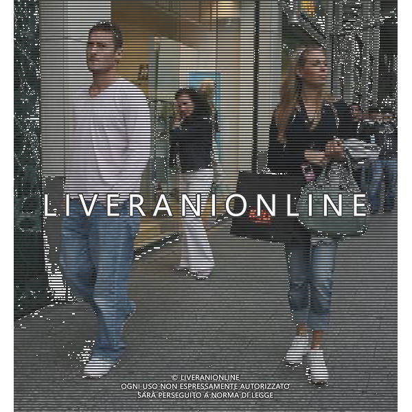 Dusseldorf 27 giugno 2006 Konigsallee strasse nella foto: Totti Francesco e Blasi Ilary foto Andry / Ag. Aldo Liverani