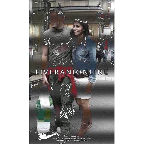 Dusseldorf 27 giugno 2006 Konigsallee strasse nella foto: Perrotta Simone con la moglie Lorena foto Andry / Ag. Aldo Liverani