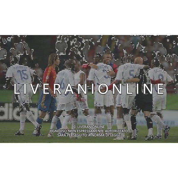 Spagna - Francia Mondiali Germania 27/06/2006 nella foto ABBRACCI ESULTANZA FRANCIA A FINE GARA ph luzzani/ag. aldo liverani