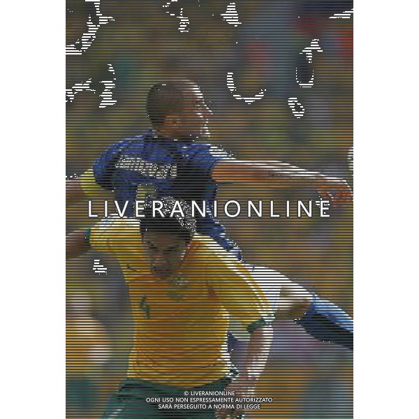 Kaiserslautern (GER) 26-06-2006 World Cup Germany 2006 italia-australia 1:0 Mondiali Germania 2006 nella foto fabio cannavaro con cahill ph marco luzzani/ag aldo liverani s.a.s.